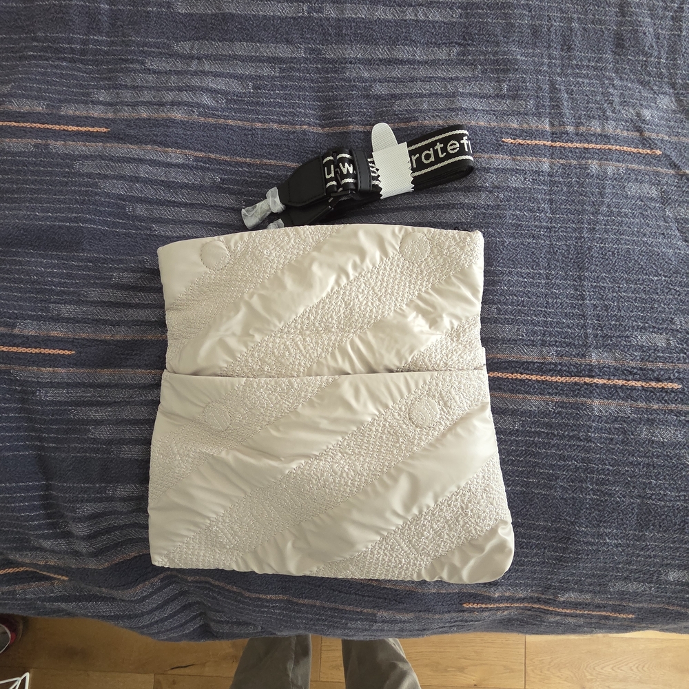 Desiqual Stylish Cream Quilted Women's Bag - Picture 3 of 6